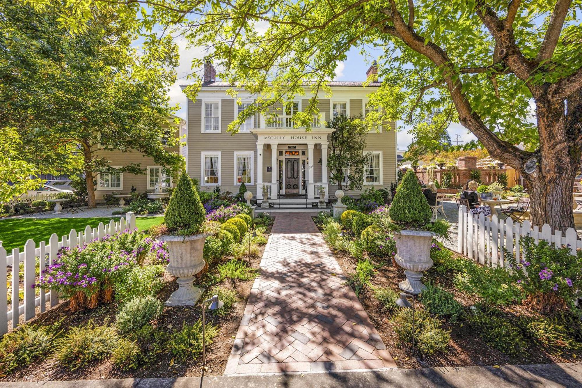Mccully House Inn Jacksonville Extérieur photo